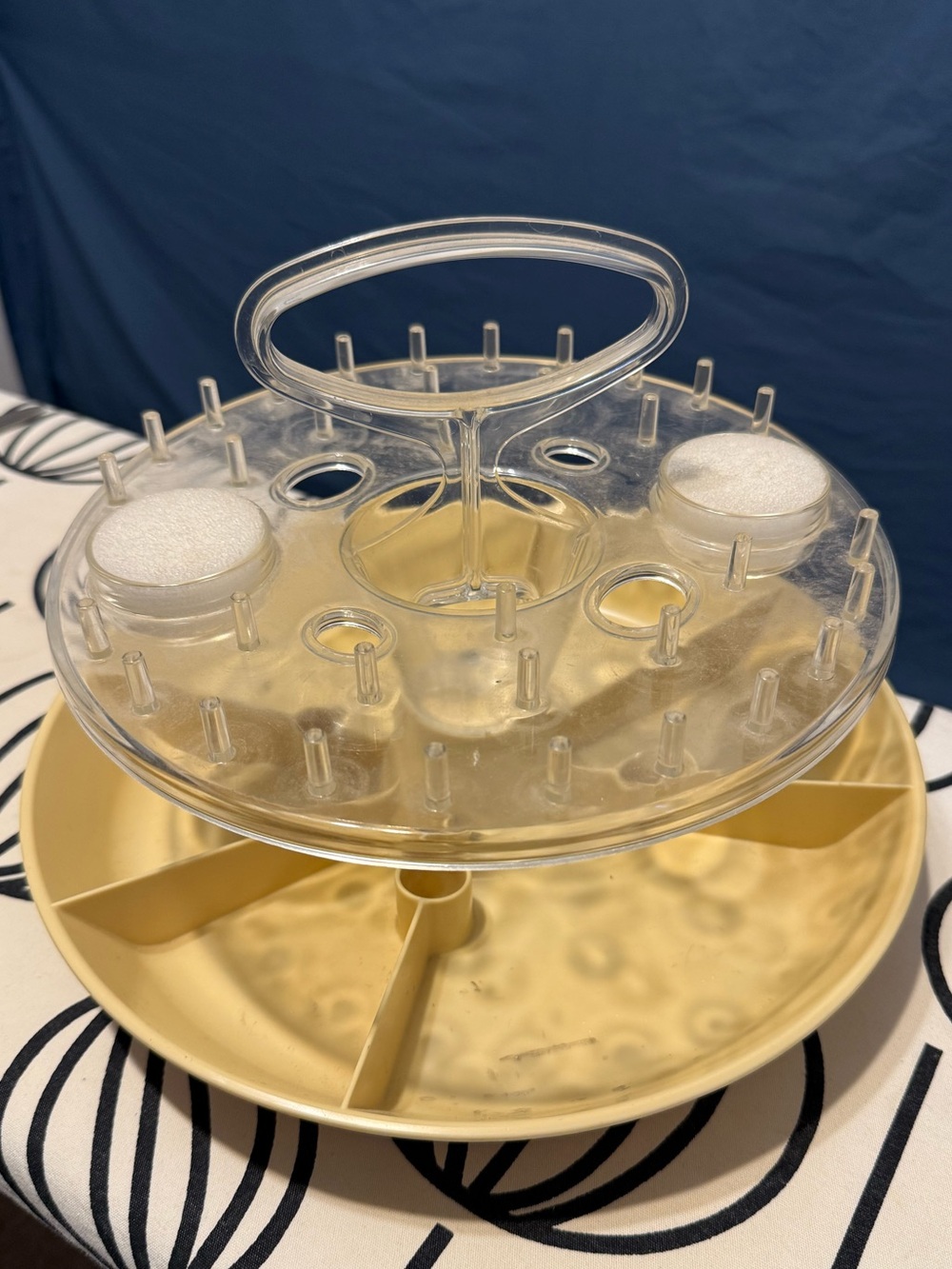 Vintage Rubbermaid Lazy Susan Sewing Caddy / Organizer